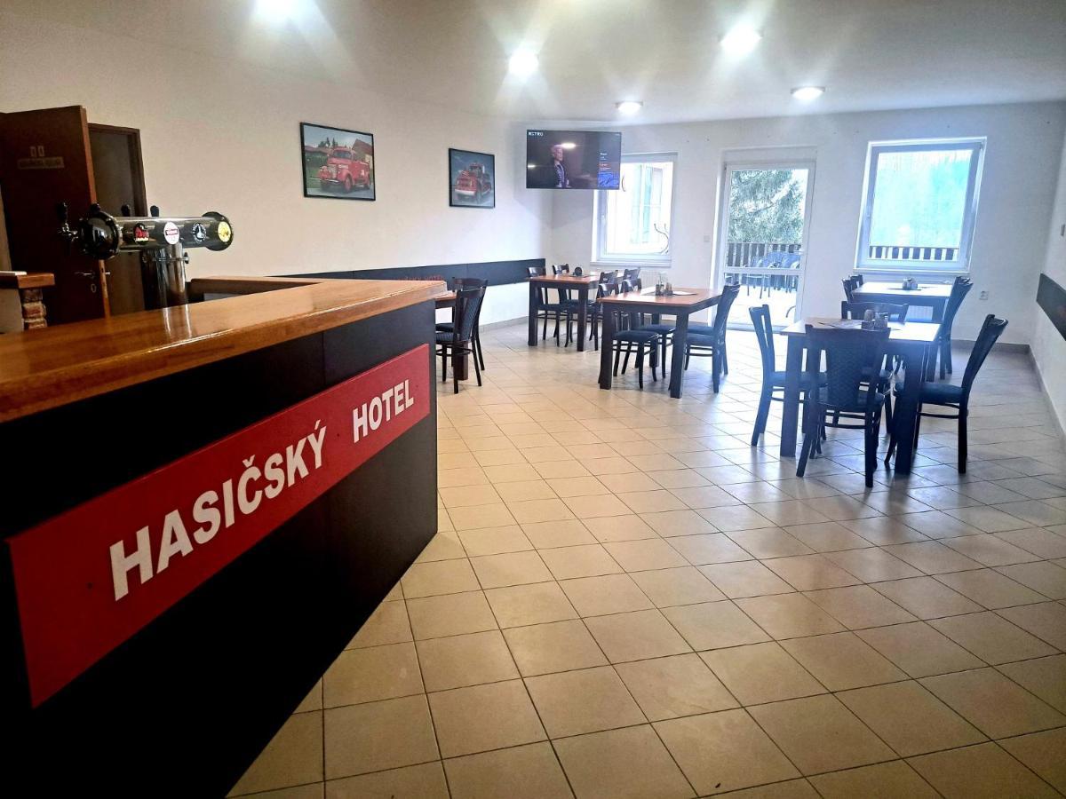 Hasicsky Hotel Přibyslav Buitenkant foto