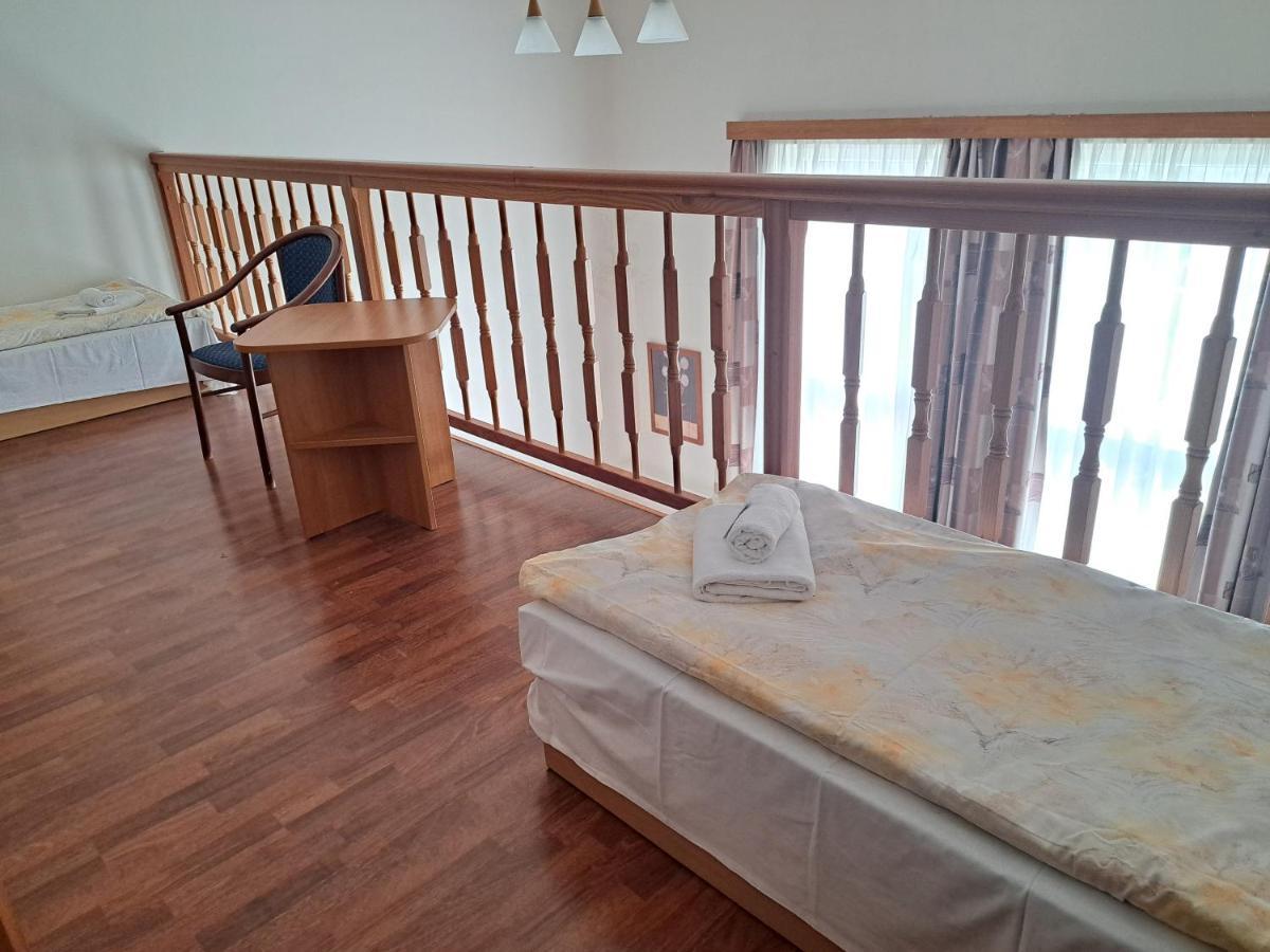 Hasicsky Hotel Přibyslav Buitenkant foto