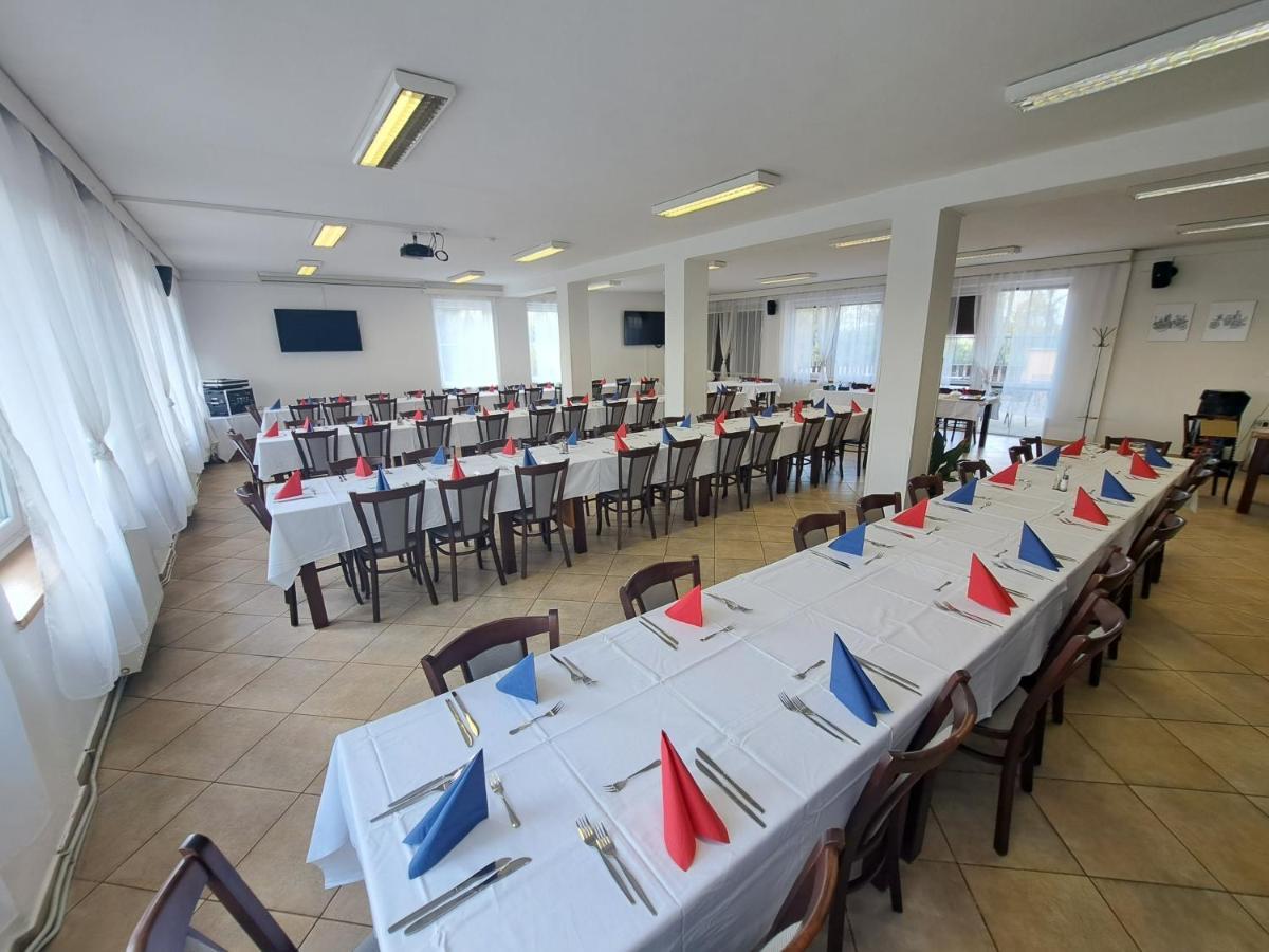 Hasicsky Hotel Přibyslav Buitenkant foto